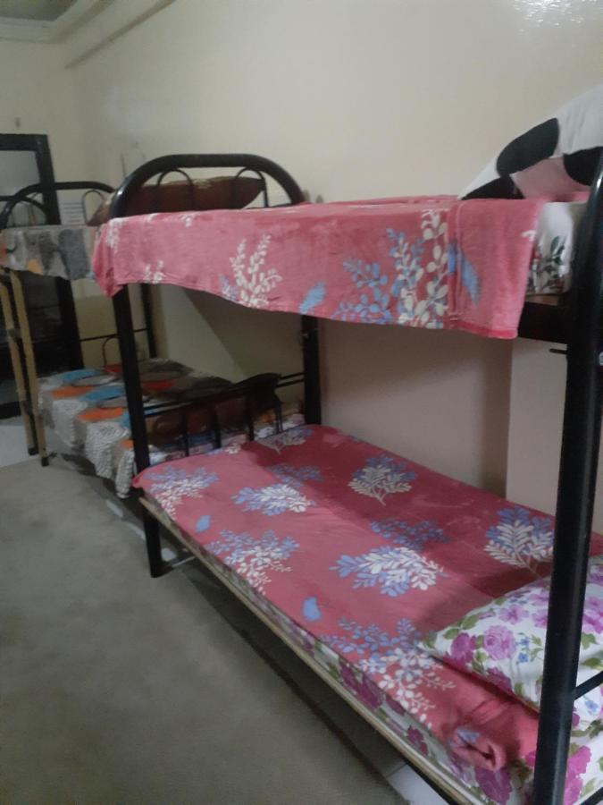 Corner House Hostel Dubai Ngoại thất bức ảnh